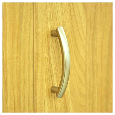 【細部までこだわったデザイン】
手に馴染みやすく、開閉しやすいスタイリッシュなシルバーのハンドルが、シンプルなデザインのアクセントになっています。