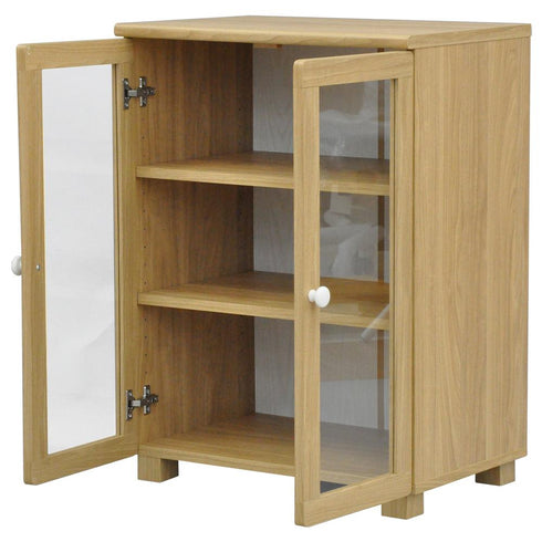 【優しい空間を創る木製家具】
丸みを帯びた優しいフォルムが、どんなお部屋にも温もりと安らぎをもたらし、お気に入りの雑貨や本を飾る楽しみを教えてくれます。