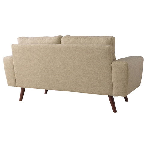 後ろ姿にもこだわっており、背面にも座面と同じファブリックを使用することでスタイリッシュな仕上がりとなり、ソファ自体をお部屋の真ん中に配置することもできます。