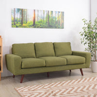 【空間を彩る】落ち着いたグリーンのファブリックが、お部屋に心地よい安らぎをもたらします。