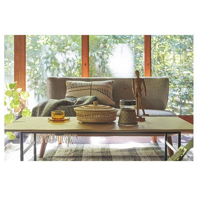 【木と金属のオシャレな組み合わせ】温かみのある木目の板面とスタイリッシュなブラックスチール脚の異素材の組み合わせは、様々な空間で違和感なくお使いいただけます。