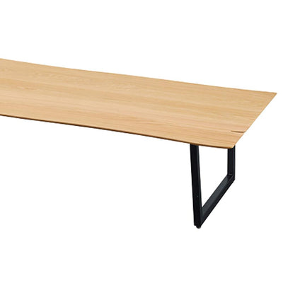 【木と金属のオシャレな組み合わせ】温かみのある木目の板面とスタイリッシュなブラックスチール脚の異素材の組み合わせは、様々な空間で違和感なくお使いいただけます。