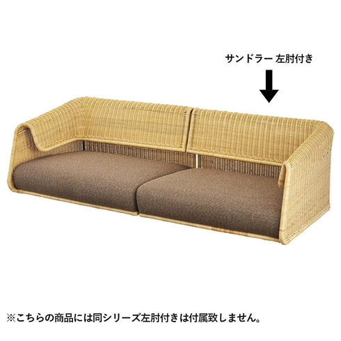 【床でくつろぐロースタイル】
脚を外せば、あっという間にロースタイルへ早変わりし、床に近い生活を好む方や、和の空間にもしっくりと馴染みます。