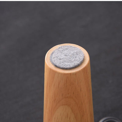 【足裏にはフェルト付き】木製脚の裏にはフェルトが付いているので、レイアウトの変更の際などに床への傷付きを防止してくれます。