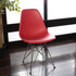 【映える赤で空間演出】
ひときわ目を引くレッドカラーのシェルチェアは、ミッドセンチュリーの名作デザインを継承しつつ、現代空間にも鮮やかなアクセントとして溶け込む一脚です。