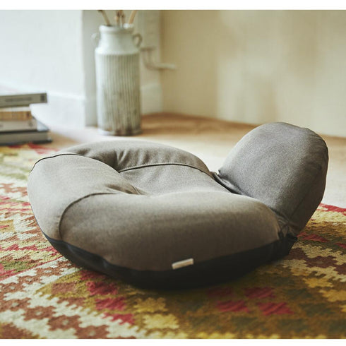 カジュアルなオフィスや自宅のインテリアとも馴染みやすい、シンプルなデザインのミズノ「ヘルシーインテリア」シリーズです。