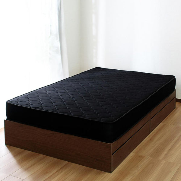 【黒が映える、上質な眠り】
シックなブラックカラーが、お部屋に高級感と重厚感をもたらし、落ち着いた寝室を演出します。