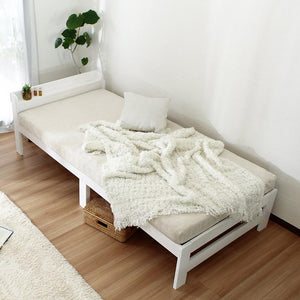 【清潔感あふれる、ホワイト】
お部屋を明るく、広く見せてくれる清潔感のあるホワイトカラーが、クリーンで洗練された印象のベッドルームを実現します。