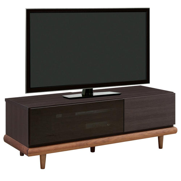 【収納もおまかせ】各種プレイヤーなど、周辺機器の収納もお任せください。