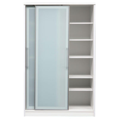 【しまう物に合わせて無駄なく収納】
8枚付属する棚板は細かく高さを調節できるため、背の高いグラスから大皿、買い置きのストック品まで、あなたの持っている物にぴったり合わせて無駄なくスペースを使い切り、整理整頓された美しいキッチンを叶えます。