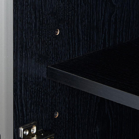 【棚板は高さ調整可能】棚板は、食器などの高さに合わて3段階の高さ調整が可能です。