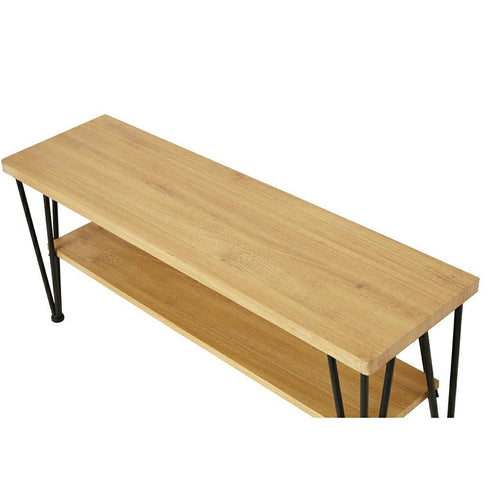 【木目の質感が魅力】
エンボス加工が施された天板は、光の加減で表情を変え、手に触れるたびに高級感を感じさせてくれるディテールにもこだわった仕上がりです。