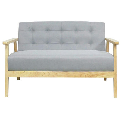 【明るく優しいライトグレー】
清潔感のあるライトグレーの張地が空間に開放感を与え、木のナチュラルな色合いと相まって、リラックスした雰囲気を作り出す、センスの光る一台です。