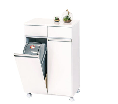 【生活感を隠してスッキリ】
付属の19Lペールが2つも収まり、気になる臭いや見た目を完全にシャットアウトして、いつでもお部屋をきれいに保ちます。