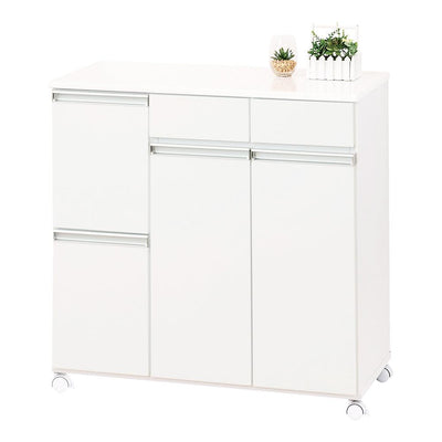 【生活感を隠せる美収納】
真っ白で洗練されたデザインが空間に溶け込み、引出と扉の中にゴミ箱や日用品をまとめて隠せるから、生活感を見せずに美しいインテリアを実現できます。