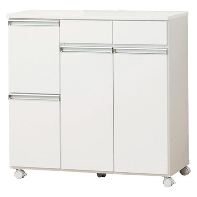 【どんな空間にもマッチ】
ミニマルで無駄のないフォルムは、キッチンやリビング、玄関にも違和感なくなじみ、使う場所を選ばない優れたデザインです。