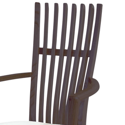 【開放感のある格子が特徴的】背もたれの開放感のある格子が特徴的。