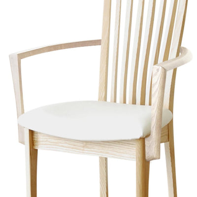 【長時間の使用でも快適】座面は低反発ウレタンで、長時間の使用でも快適です。