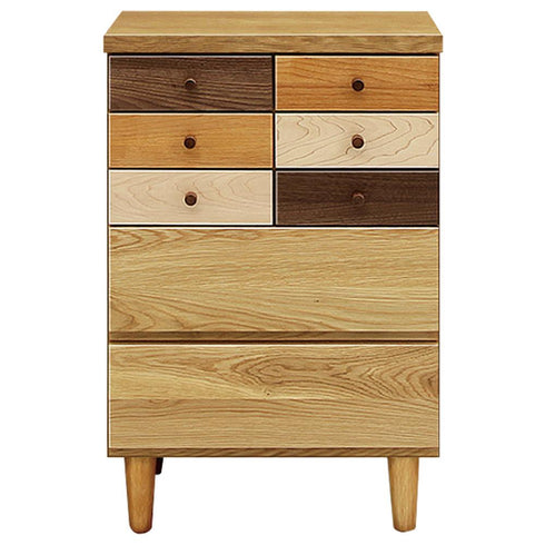 【天然木が奏でる美しいグラデーション】
様々な木材を贅沢に使用した引き出しが、お部屋に豊かな表情を生み出します。