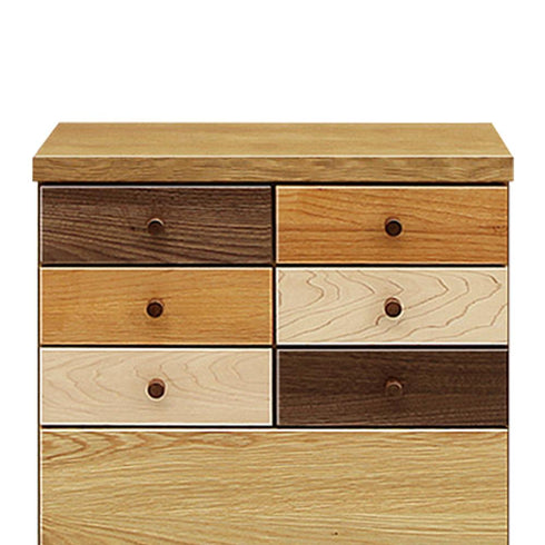 【4種の木材が織りなす表情】
アルダー、メープル、ケバンス、オークと、それぞれに個性的な木材が見せる美しい色の重なりが、あなただけの特別な一台になります。