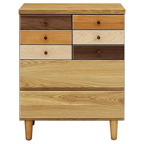 【個性豊かな、4種の木材が織りなす美】
表情の異なる4種類の天然木を組み合わせた前板は、見る角度によって様々な色合いを見せ、あなただけの特別な空間を演出します。