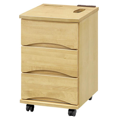 【ナチュラルに馴染む、万能ワゴン】
明るく優しいナチュラルカラーはどんなお部屋にも自然に馴染み、コンパクトな見た目以上の収納力で、あなたの暮らしに寄り添う便利な一台です。