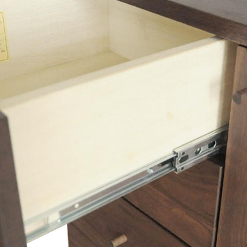 【奥まで取りやすい】引き出しには全てスライドレールが付いており、開閉もスムーズで、奥のものまで取り易くなっています。