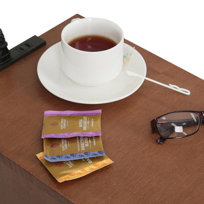 【寛ぎの時間をすぐそばで】
ソファやベッドサイドで、飲み物や読みかけの本を置くのに丁度よい高さと広さで、あなただけのリラックス空間を演出します。