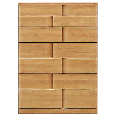 【お部屋がアートな空間に変わる】
アルダー材の優しい木目が美しい、凹凸のある個性的なデザインのチェストは、大容量の収納力を備えながらお部屋の主役にもなり、日々の暮らしに洗練された彩りを加えてくれます。