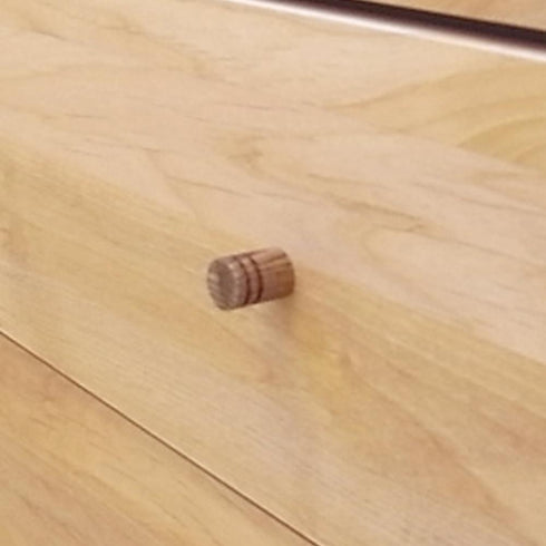 【細部まで拘ったデザイン】引き出しの取っ手です。細部まで拘ったデザインです。