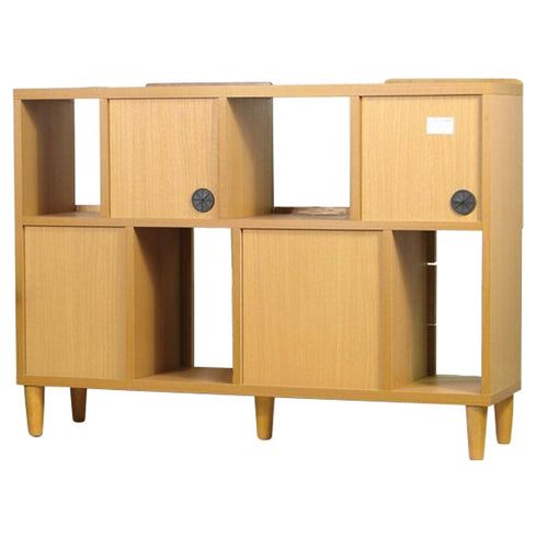 【360度美しい、こだわりの背面】
背面にも美しい化粧仕上げを施しているため、お部屋の間仕切りとしても活躍し、自由なレイアウトを楽しめます。