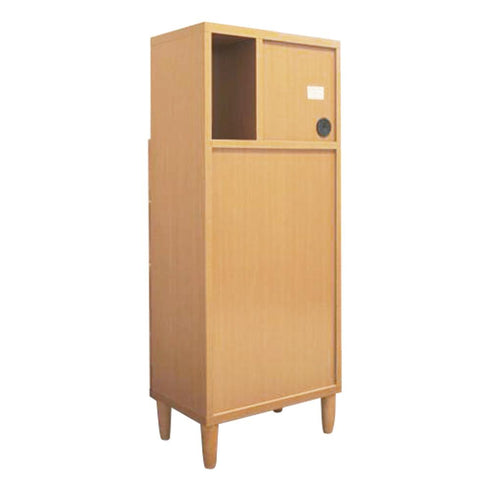 【美しい背面の化粧仕上げ】
背面にも美しい化粧仕上げを施しているため、お部屋の間仕切りとしても活用でき、レイアウトの自由度を高めます。