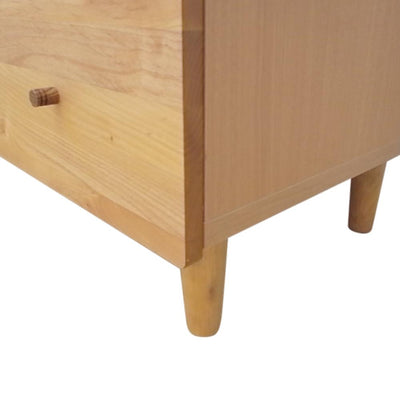 【北欧風デザインの脚元】
やわらかな曲線を描く脚部が、お部屋に優しい雰囲気をプラスし、デザイン性の高い空間を演出します。