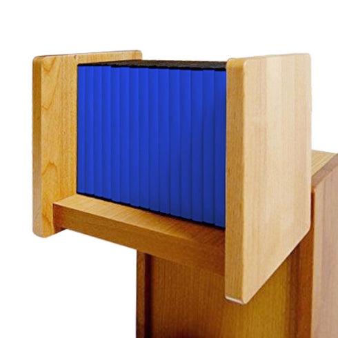 【見せる収納として使える】上一段目は、本やDVDなどを見せる収納としてご活用いただけます。