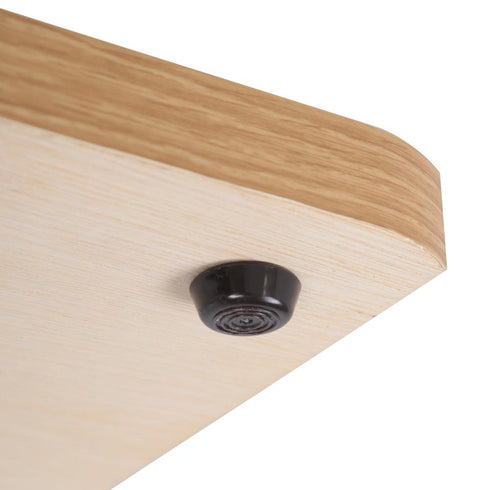 【床を傷つけない、優しい配慮】
底面には滑り止めのクッションが付いているため、フローリングを傷つける心配なく、安心してどこにでも設置できます。