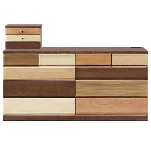 【シリーズで広がる可能性】
同シリーズのチェストと組み合わせることで、収納力をアップさせながら、お部屋全体に統一感が生まれ、より個性的で洗練されたインテリアコーディネートが完成します。