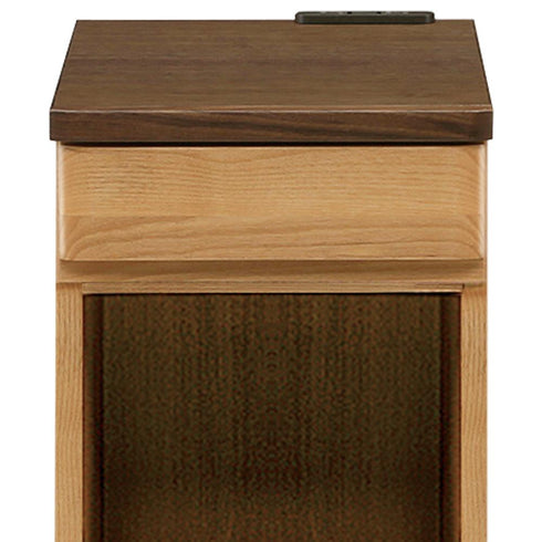 【小物を収納するのに重宝】ワゴンの上段は引き出しになっており、文具類や書類等、ちょっとした小物を収納するのに重宝します。