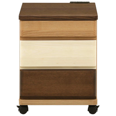 【広々天板でベッド周り快適】
幅40cmの大きめな天板と便利な2口コンセントで、ランプを灯しながらスマホの充電もできる、快適なベッドサイド空間を演出してください。