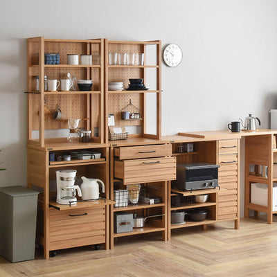 【シリーズで創るカフェ風空間】
シリーズで揃えれば、まるでカフェのような統一感のあるお洒落な空間が生まれ、抜群の収納力で憧れのキッチンインテリアを実現できます。