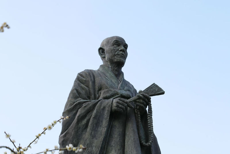 木工の祖・榎津久米之介の石像