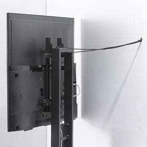 【安心の転倒防止対策】付属の転倒防止器具で、小さなお子様やペットがいるご家庭でも安全にお使いいただけます。