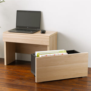 【使い方いろいろ】ノートPCを置いて簡易デスクに。キャスター付きの収納ボックスは、書類や日用品の整理に大活躍します。