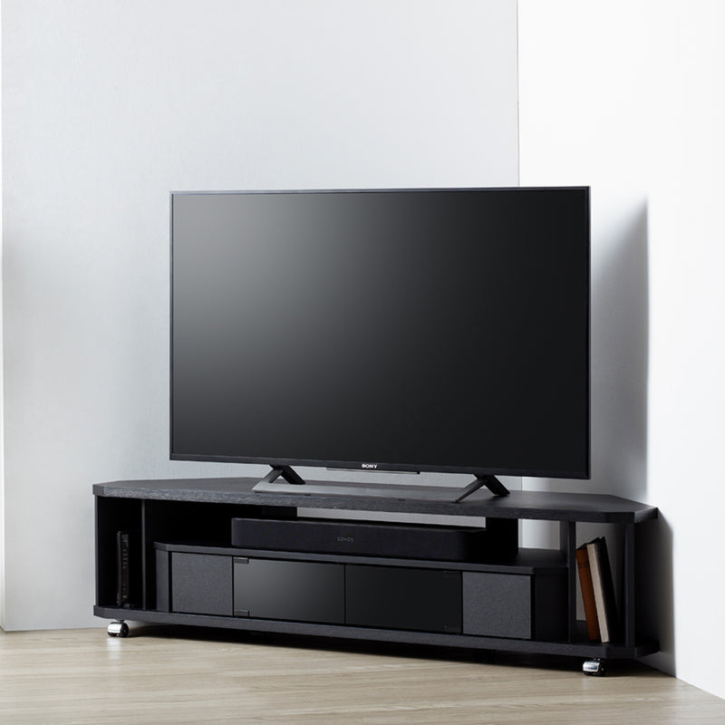 【リビングに溶け込む一台】最大60型までの大型テレビをすっきりと配置し、洗練されたリビング空間を演出します。