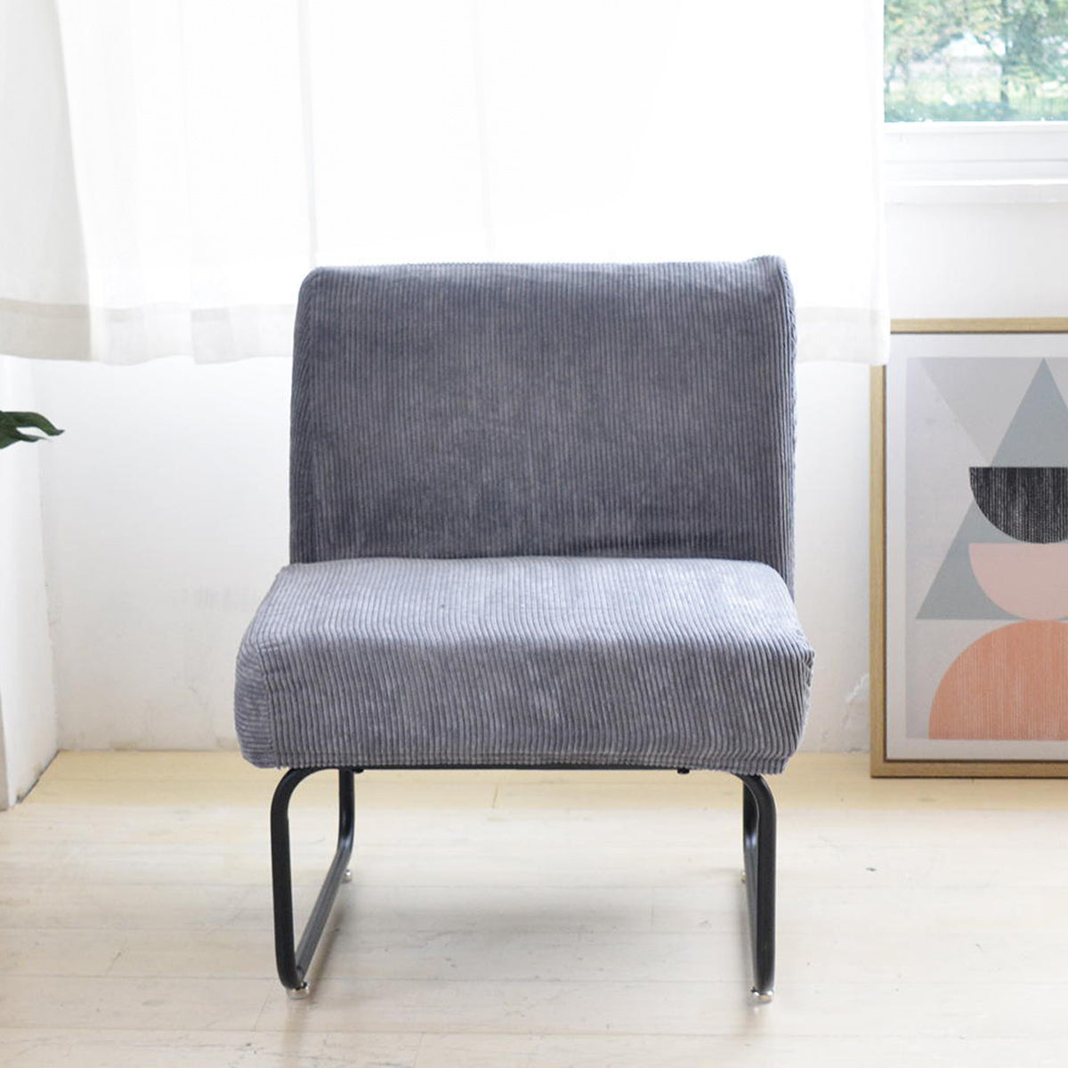 【日常に溶け込むデザイン】どんな空間にも自然と馴染む、ミニマルで洗練されたデザインの1Pソファです。