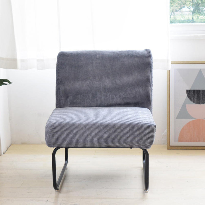 【日常に溶け込むデザイン】どんな空間にも自然と馴染む、ミニマルで洗練されたデザインの1Pソファです。