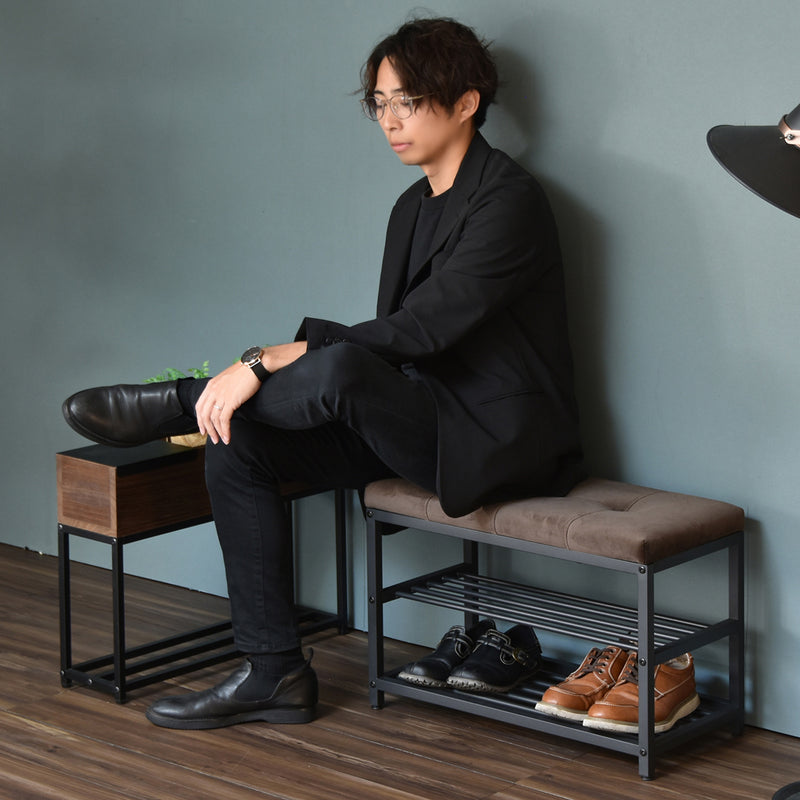【至福のくつろぎ空間】お出かけ前や帰宅時に、ゆったりと腰掛けて心地よい時間を過ごせます。