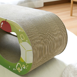 【耐久性に優れた構造】何層にも重なった段ボールが、猫ちゃんの力強い爪とぎにも長く耐える丈夫さを実現しました。