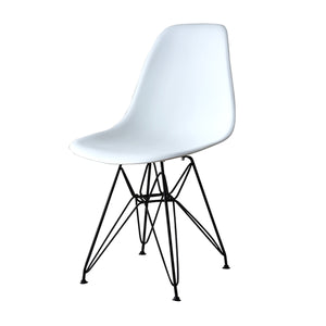 【清潔感あふれるホワイト】シンプルながらも存在感を放つホワイトは、どんなインテリアにも馴染み、明るく開放的な空間を演出します。