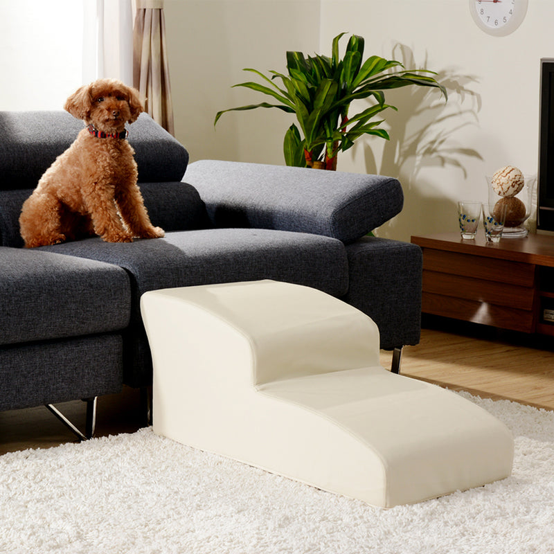 【愛犬の安心を日常に】お気に入りのソファへ、もうジャンプは不要。優しくサポートするドッグステップが、毎日を快適にします。