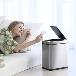 【寝室にも寄り添う静けさ】開閉時の動作音が気にならないため、プライベートな空間でも快適にご使用いただけます。